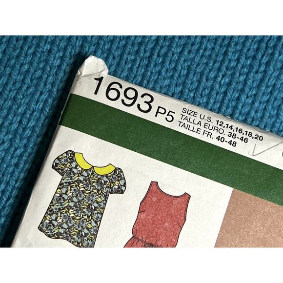 Simplicity 1693 Pattern tshirt sleveless top shirt size 12 14 16 18 20 - Picture 2 of 4